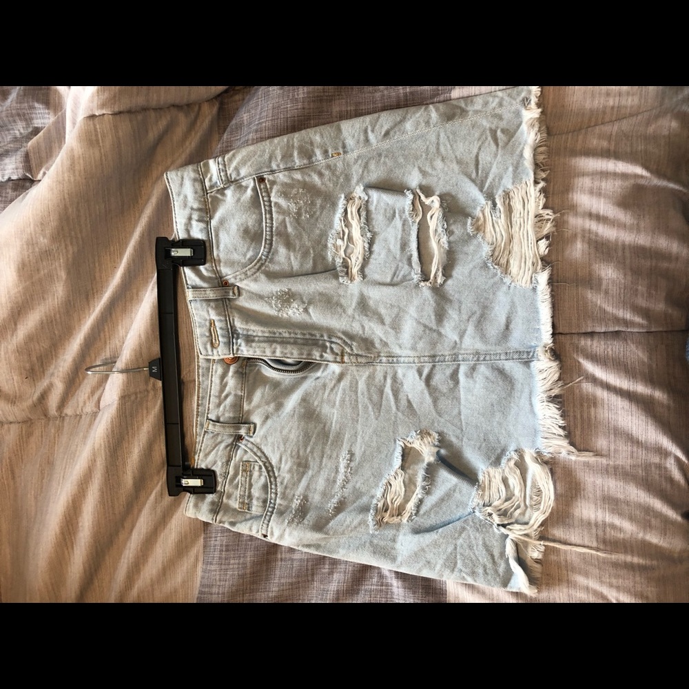 Distressed light denim skirt size 8